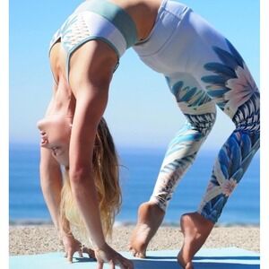 Alo‎ Yoga Gypset Goddess Feather Wing Leggings Athletic Workout Pants Women XS